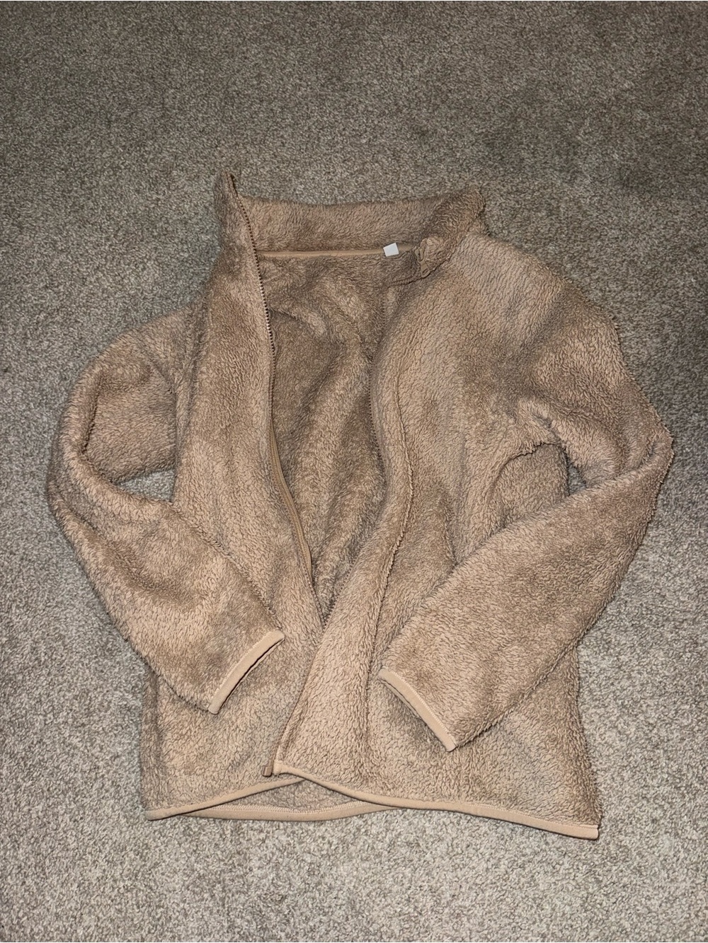 Women’s Uniqlo jacket